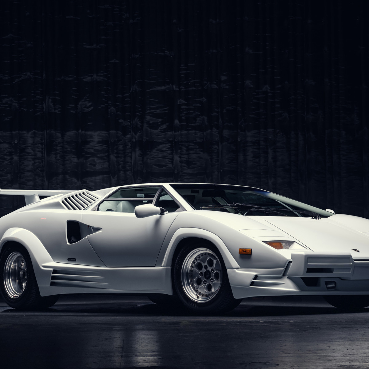 論壇時評 1989年1月‐1992年3月 1989_lamborghini_countach_wolf