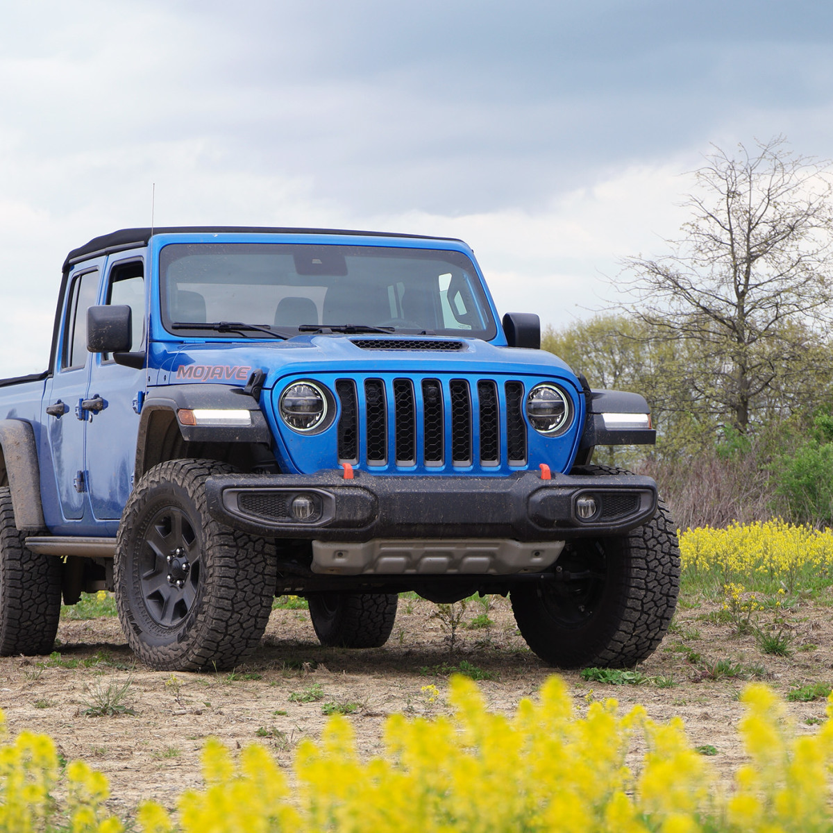 2020 Jeep Gladiator Review and Buying Guide | Equal parts
