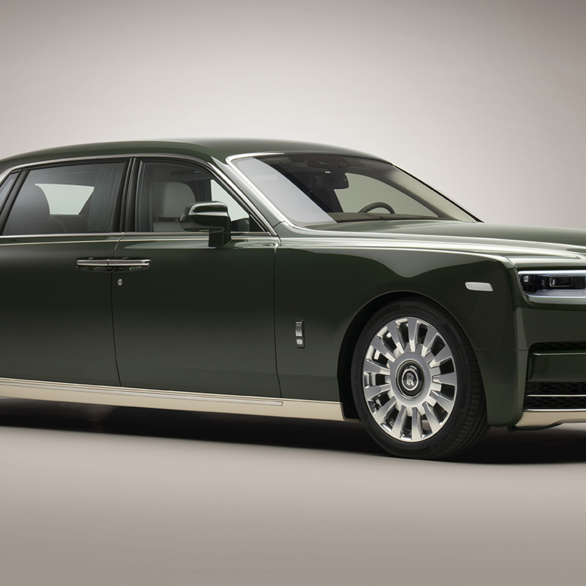 Rolls-Royce Phantom Oribe has a pottery theme and high