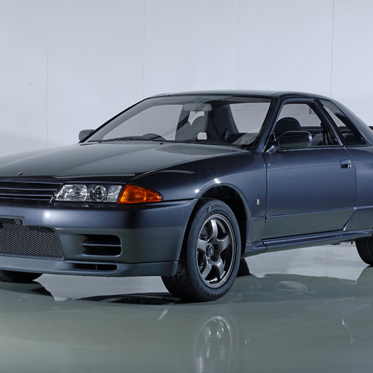 Nissan Skyline GT-R BNR32 NISMO ③ Rare Nissan Skyline GT-R R32 & R33 Trio For Sale | Hypebeast