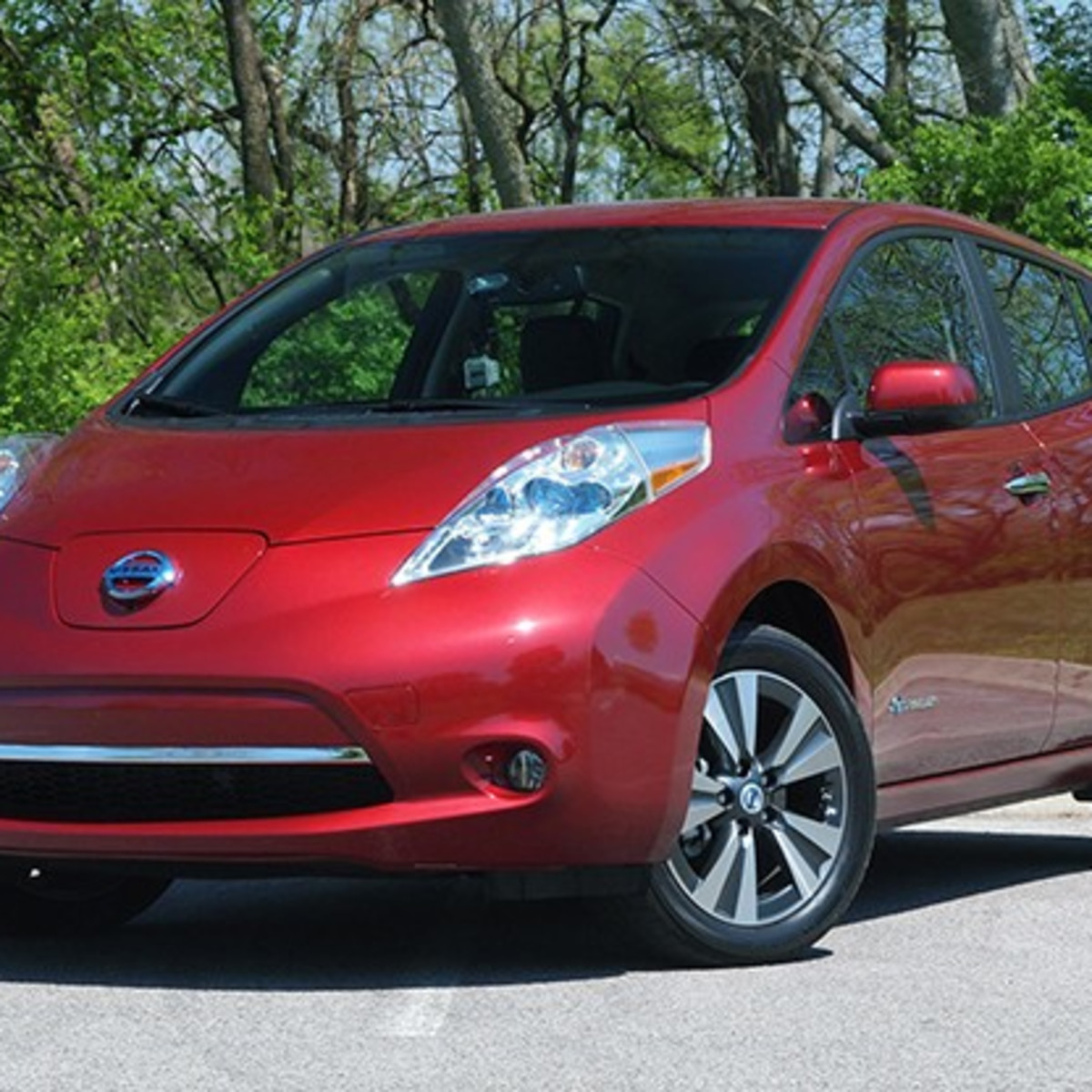 Renault-Nissan zero-emissions car sales whir past 100,000 [w/video