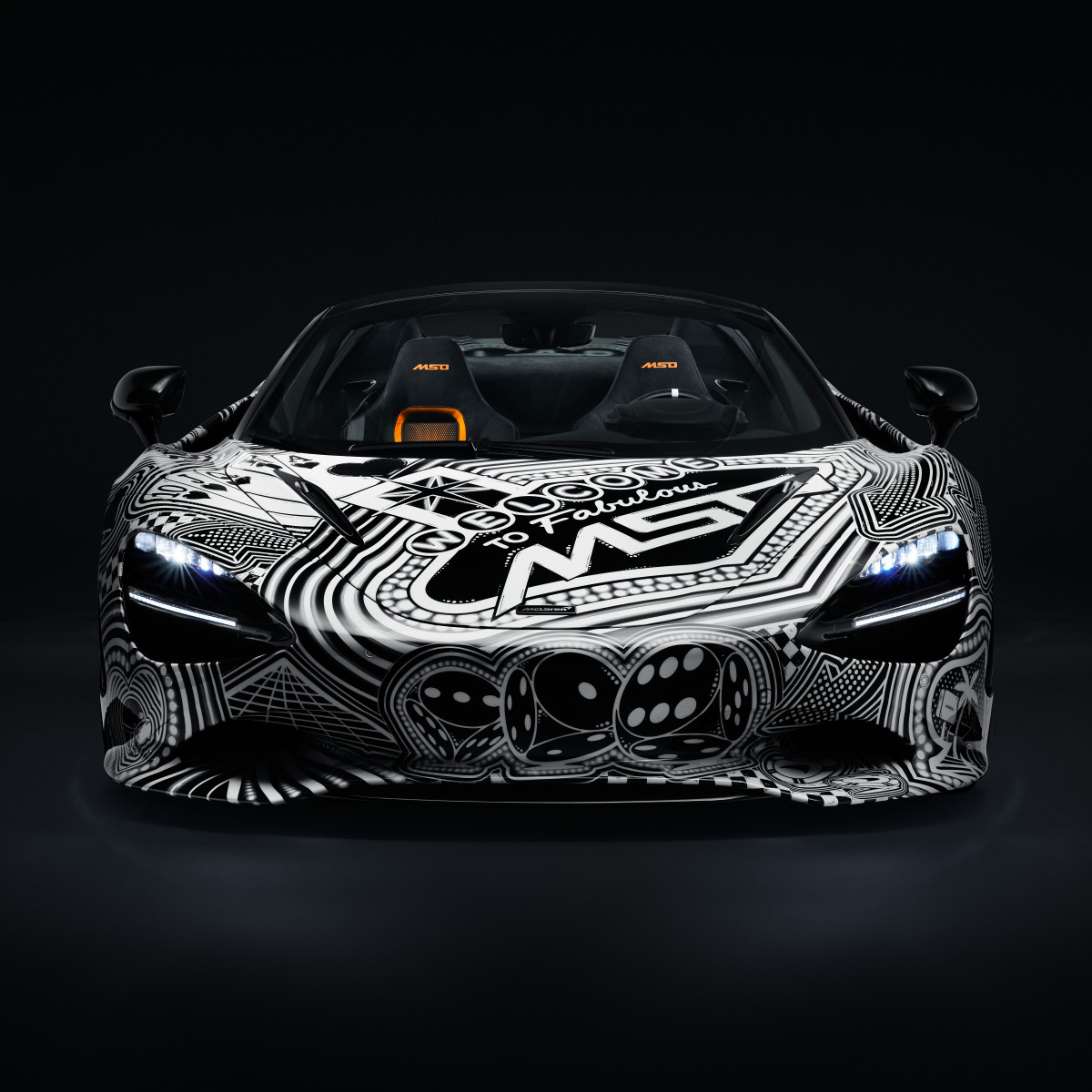 マタレオンページ McLaren 750S personalization made easy with MSO Contrast Packs