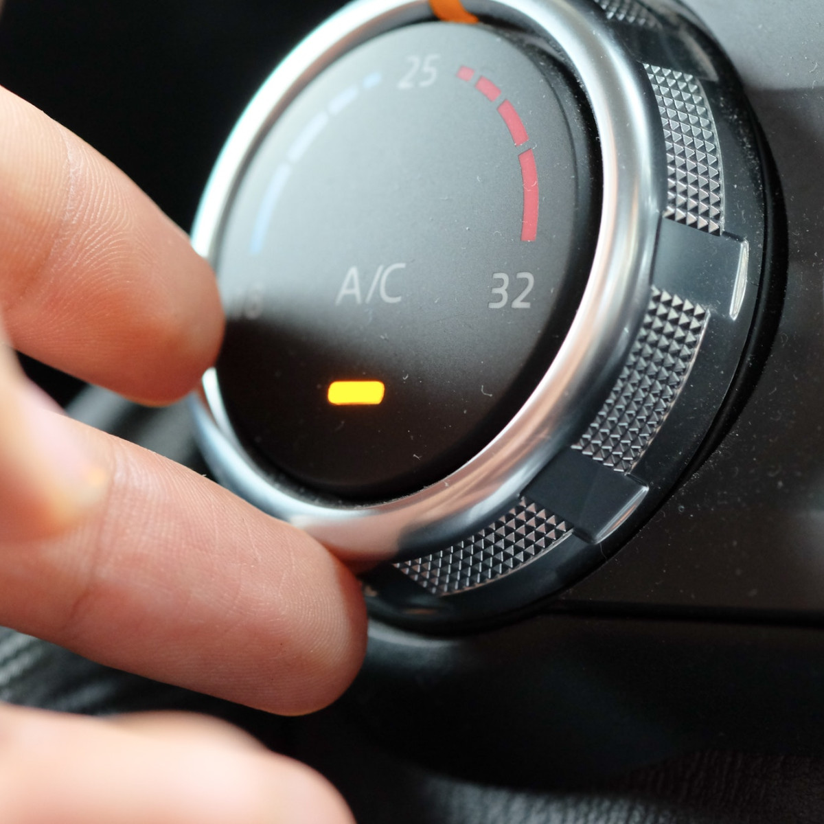 결함이 있는 A/C에 대한 8년 간의 소송은 여전히 ​​GM의 가장 인기 있는 트럭을 괴롭히고 있습니다.