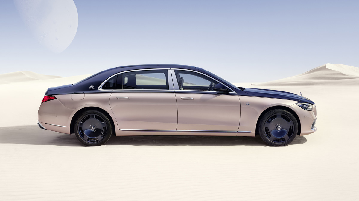 メルセデス-Maybach S-Class ４WS機構 The Mercedes-Maybach S-Class