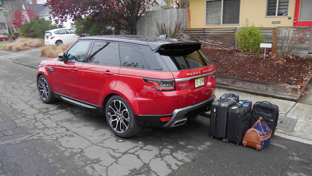 RANGE ROVER キャディバッグ 2Range Rover Sport Luggage Test | How much cargo space? - Autoblog
