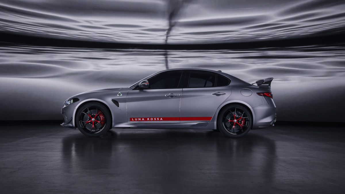 Alfa Romeo Built an Ultra-Rare Giulia Quadrifoglio With Five Times