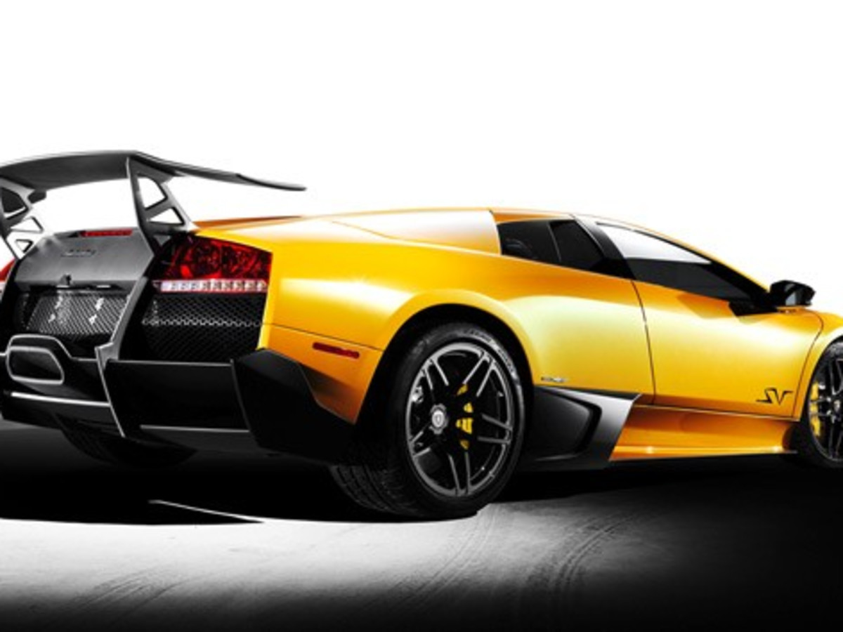 Officially Official: Lamborghini Murcilago LP 670-4 SuperVeloce