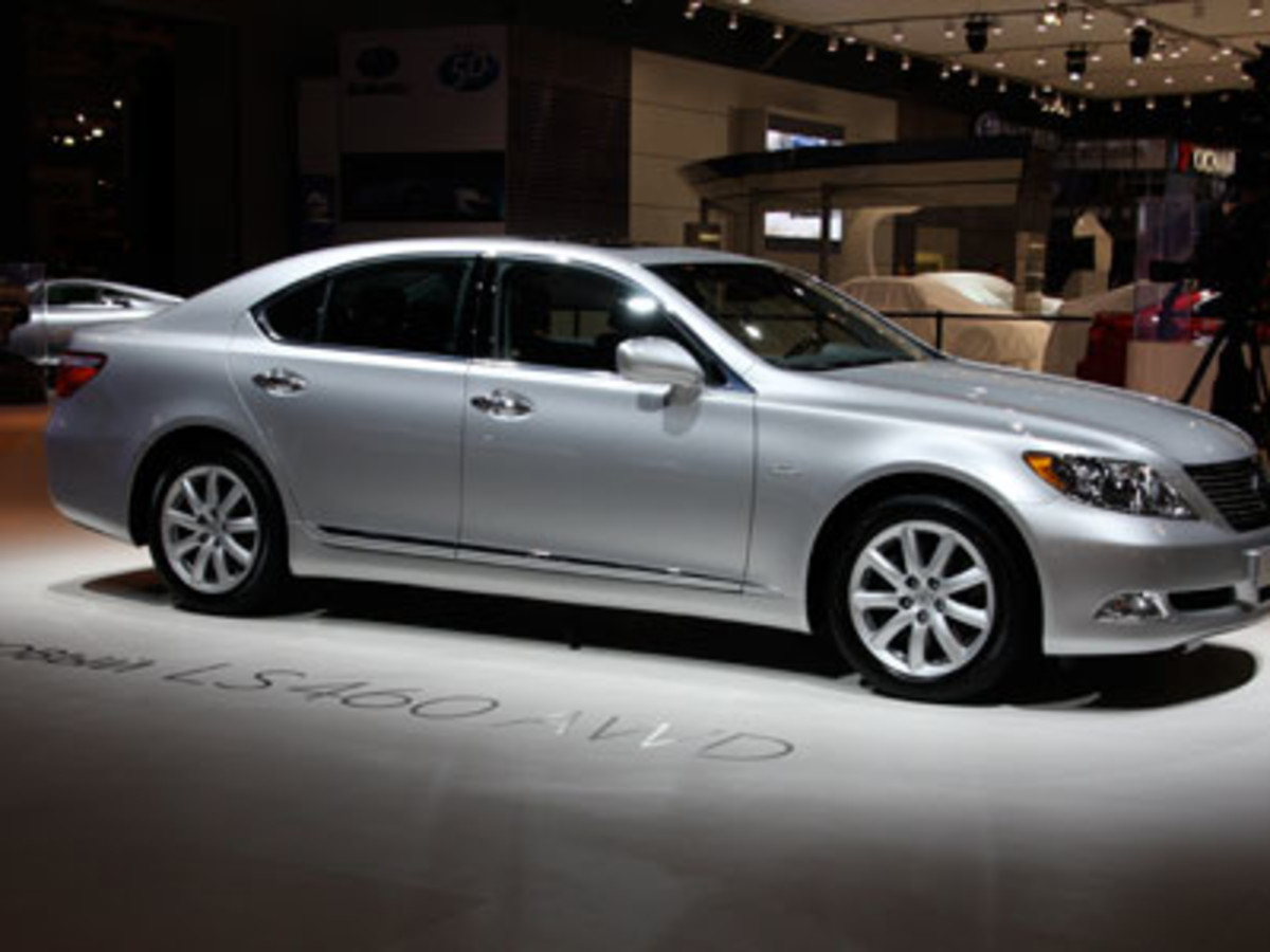 Moscow 2008: Lexus LS460 AWD - Autoblog