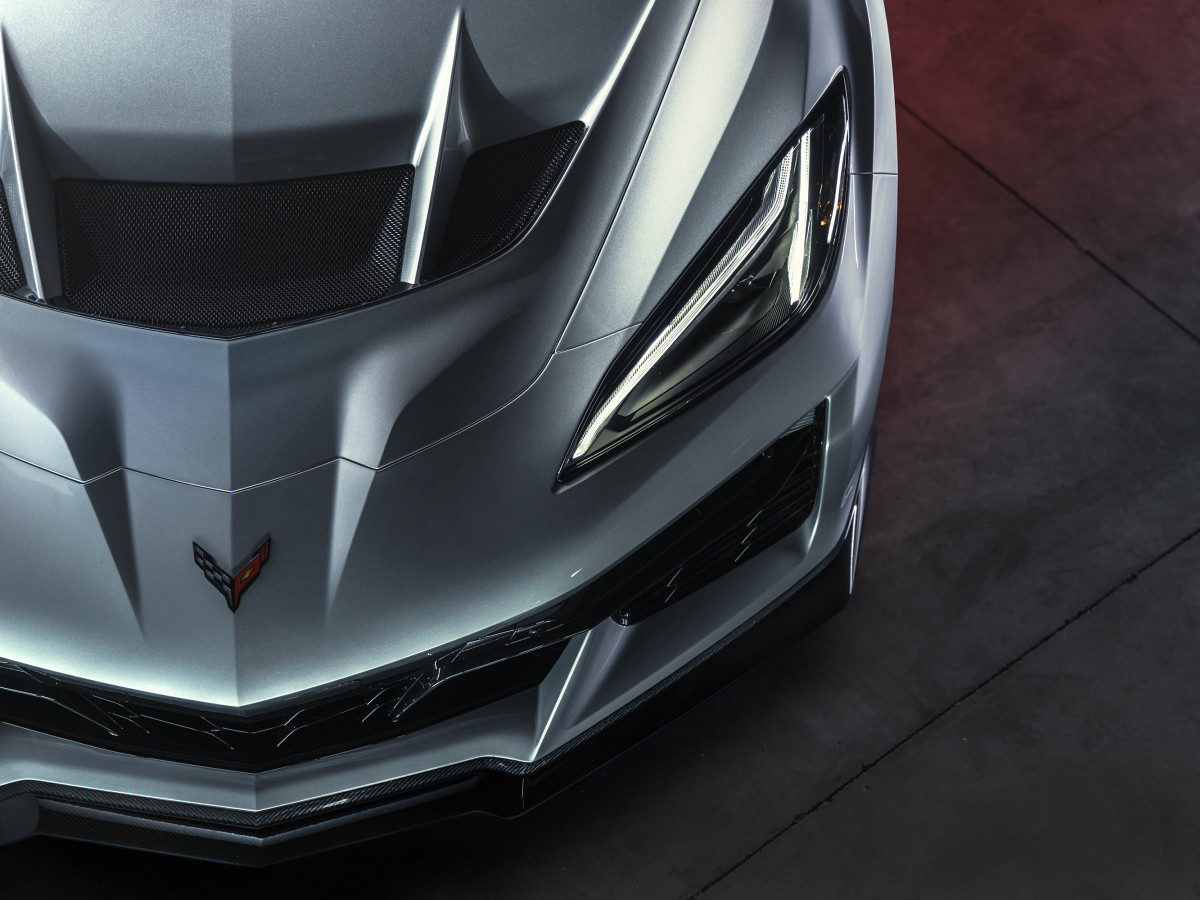 2026-corvette-zr1x-blade-