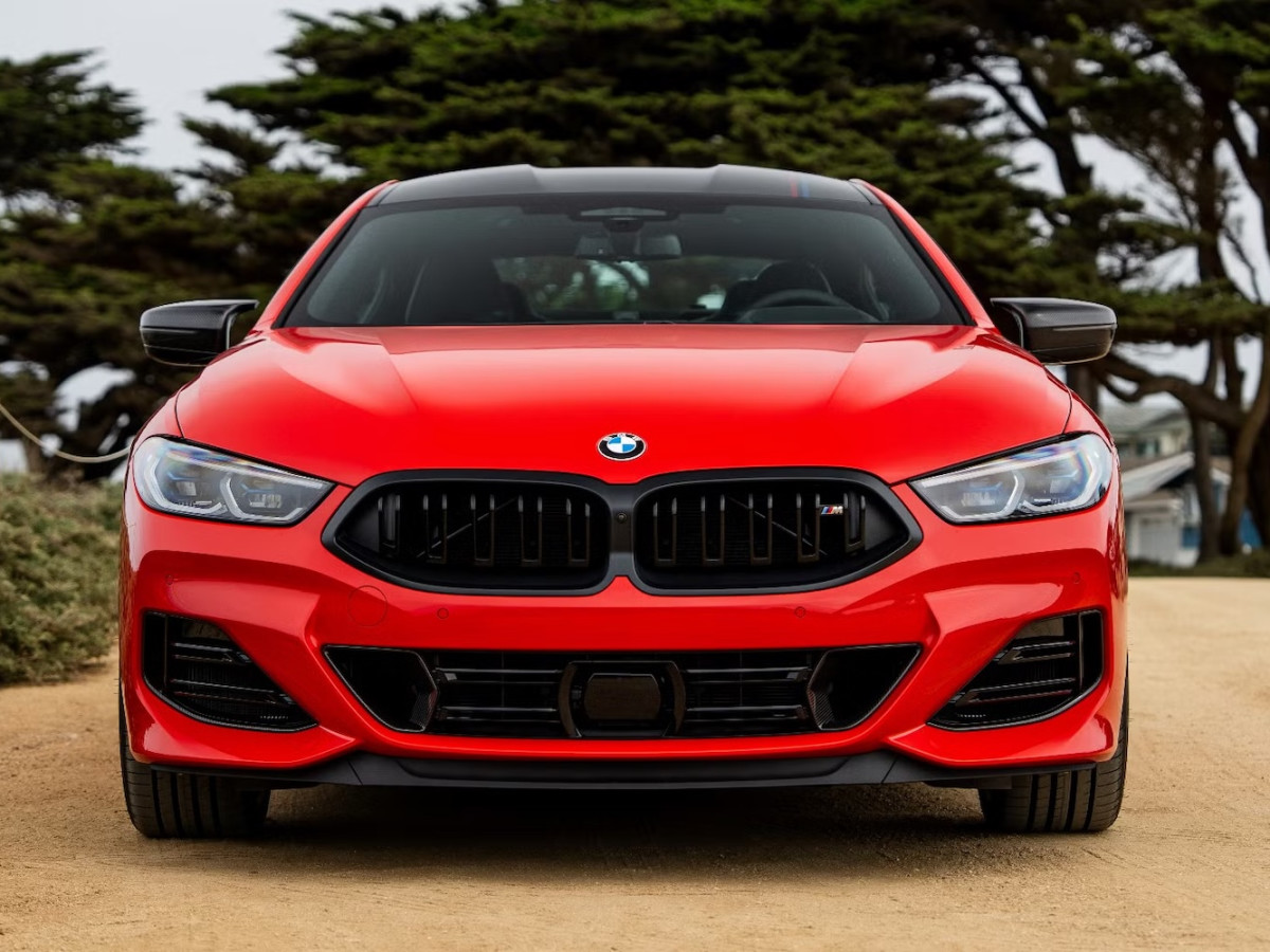 DMH LaFerrari & muse’s secret BMW M850i DMH LaFerrari & muse's secret BMW M850i Muse's Secret BMW