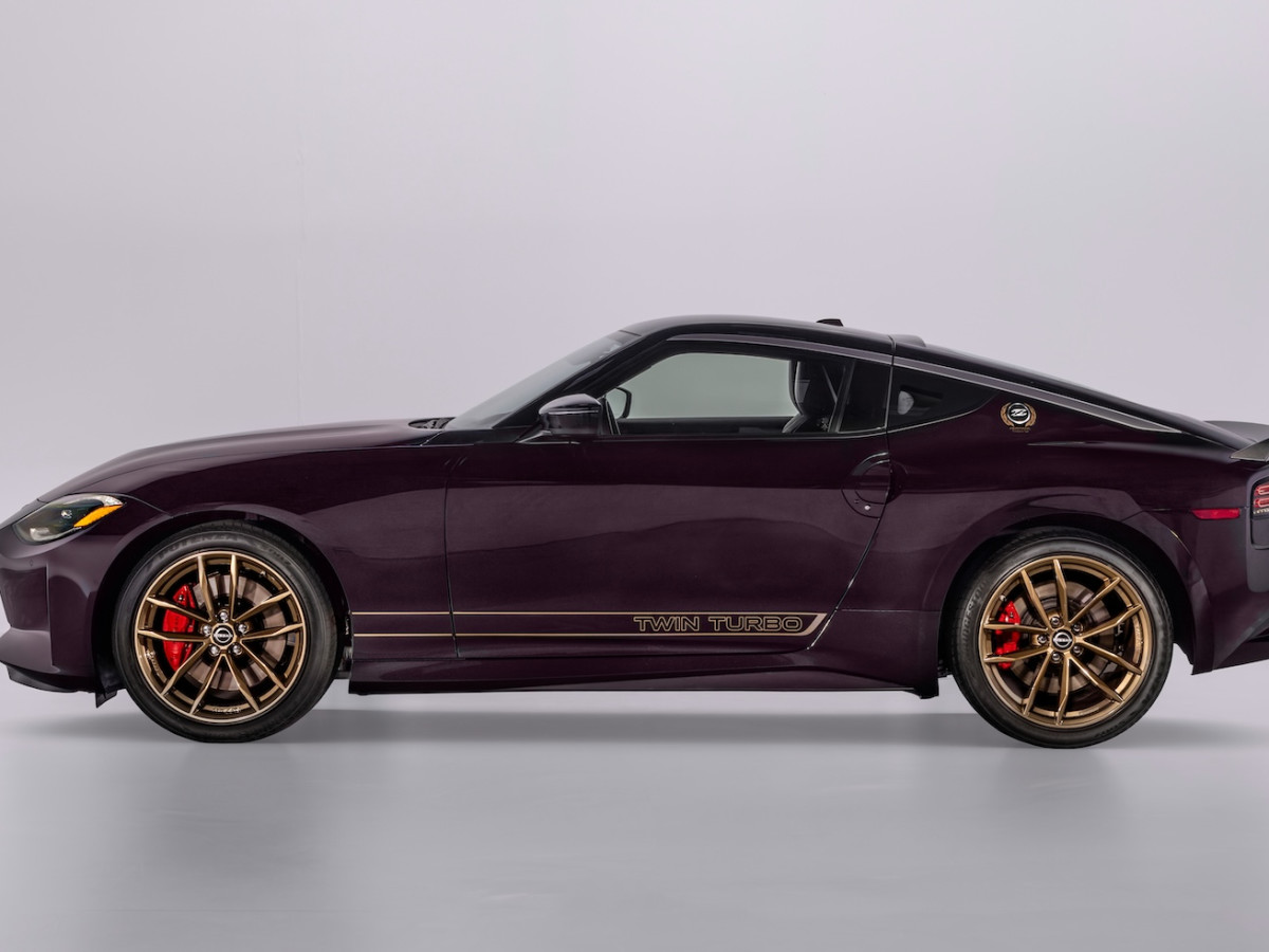 zunrisa 2026 Nissan Z Channels Inner Godzilla With New Heritage
