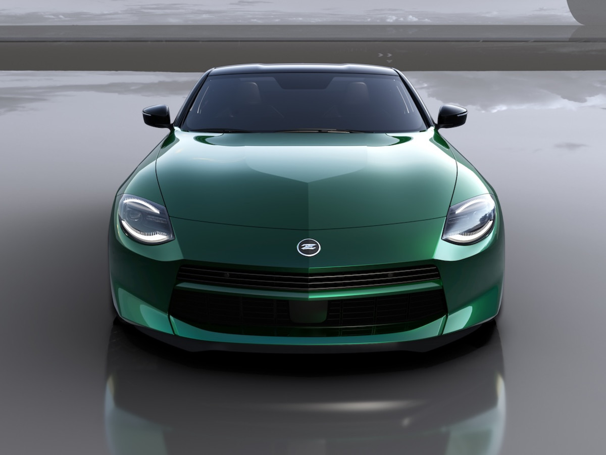 ニューヨーク　2027～2029 Facelifted Nissan Z Revealed with New Green Paint and a Curiously
