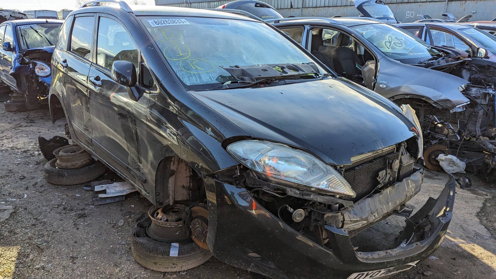 Scrapyard Gem: 2007 Honda FR-V Scrapyard Gem: 2007 Honda FR-V