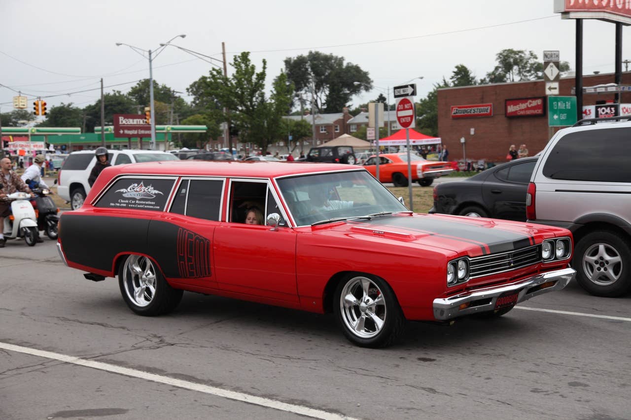 1968-plymouth-satellite-station-wagon.jpg