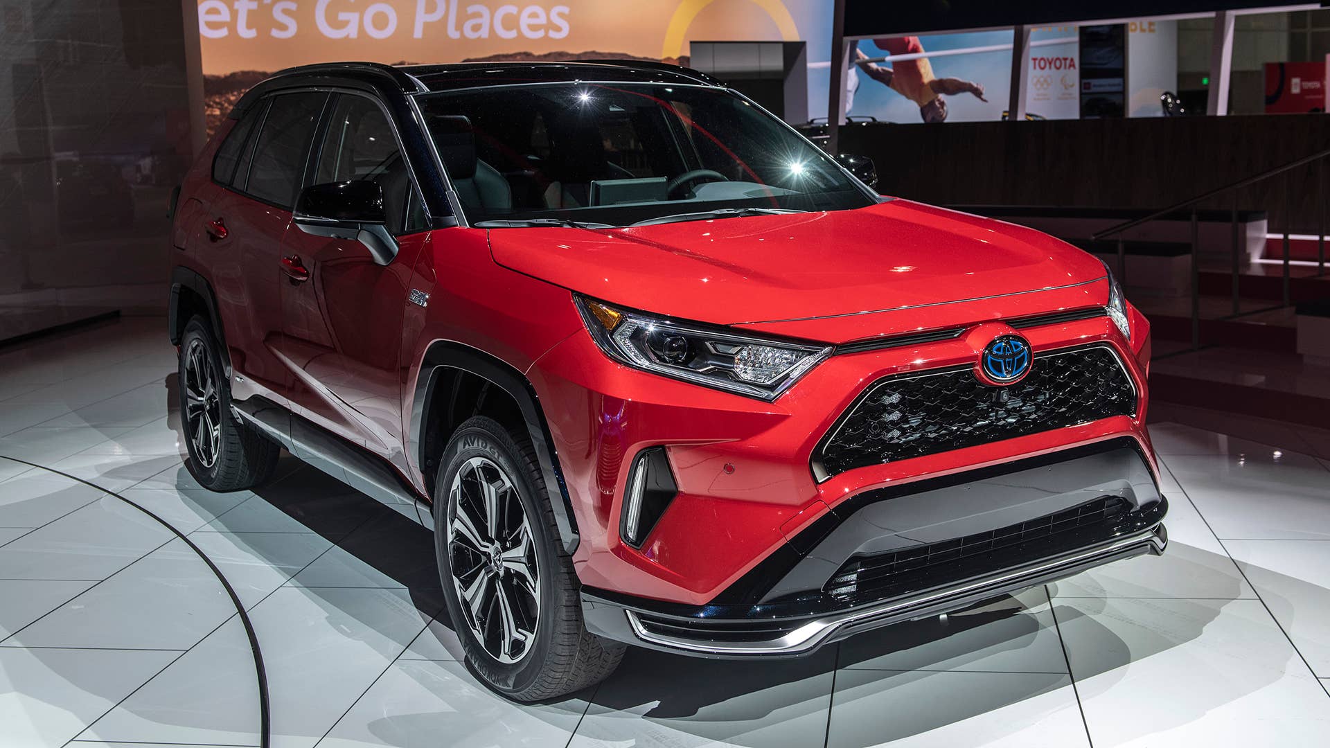 2021-toyota-rav4-prime-la-03.jpg