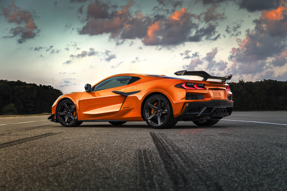 2023-chevrolet-corvette-z06.jpg