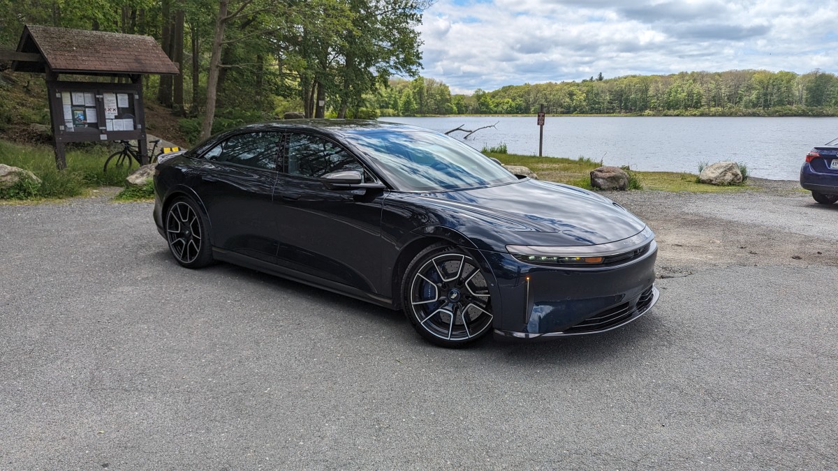 Lucid Air Sapphire: So Fast, It Might Just Leave You Breathless