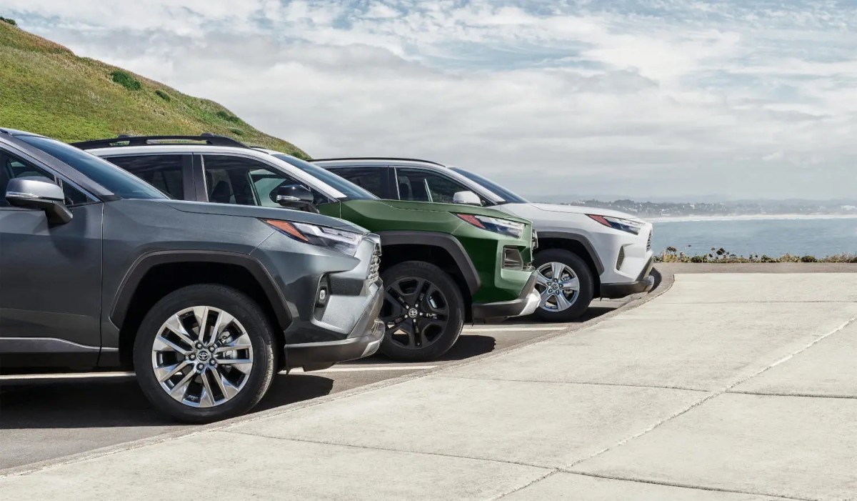 Toyota Offers Affordable 2025 RAV4 Limited Lease Deal For August