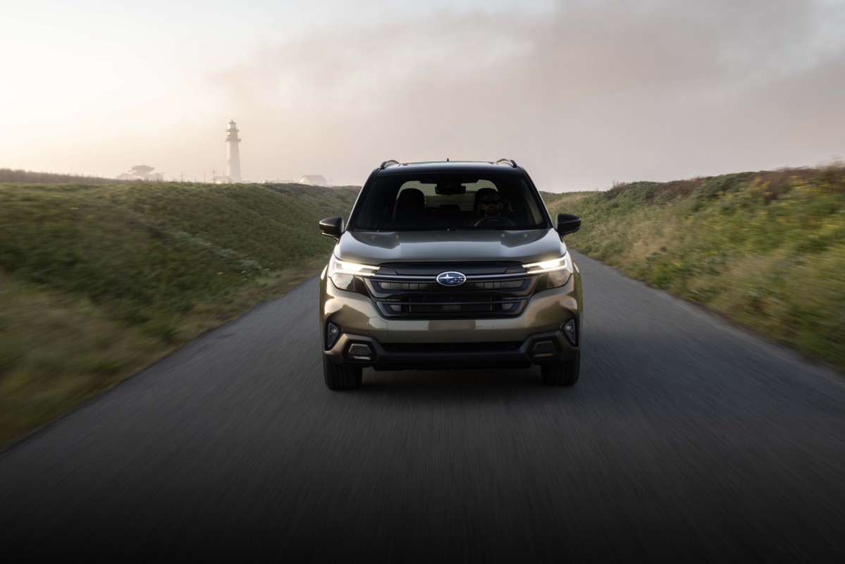 2025_subaru_forester_hybrid_23.jpg