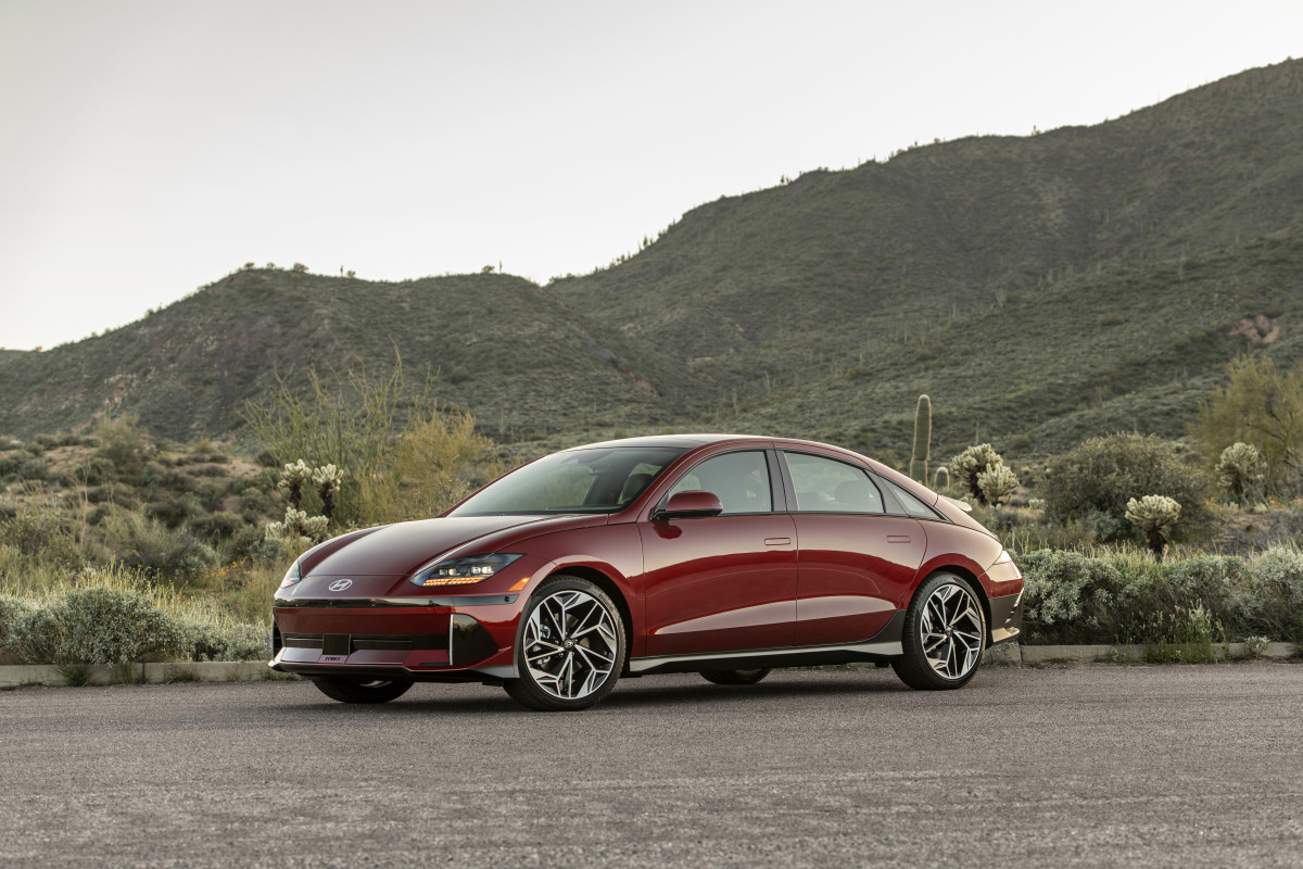 Top 5 Vehicles with the Most Standard Safety Features in 2025