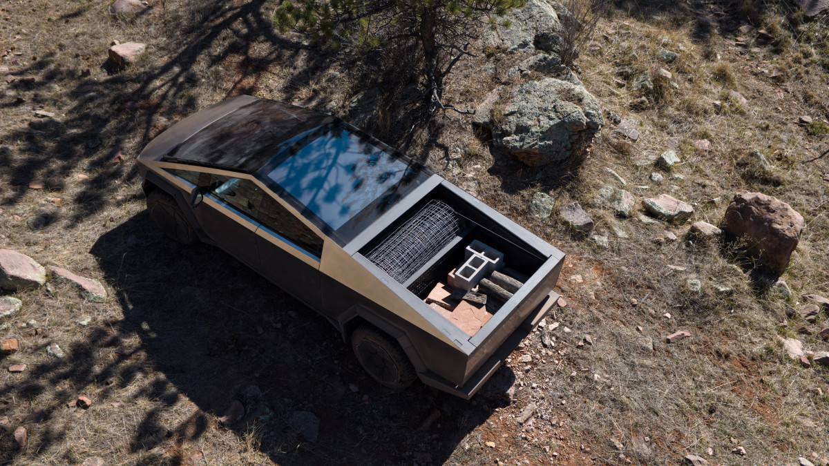 New Base Cybertruck Receives $10K Price Cut – But Influential Tesla Investor Has Doubts