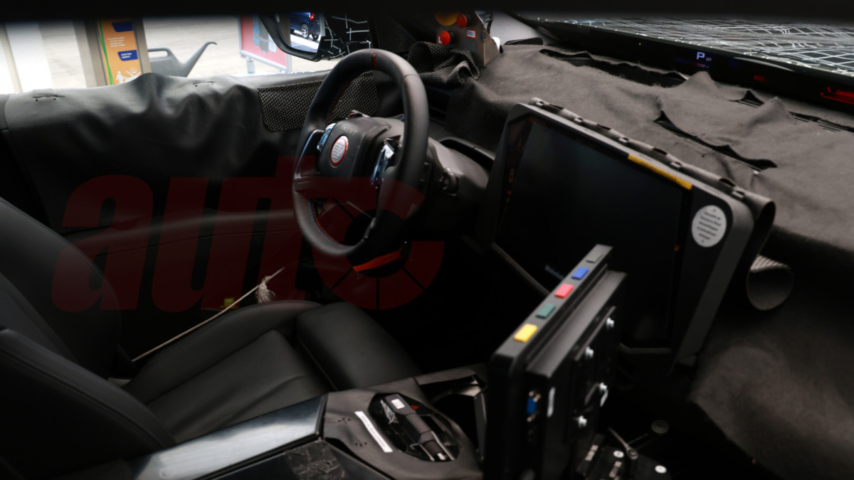 Razkrita notranjost BMW-ja X5 za leto 2027