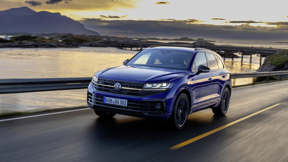 VW Bids Farewell To Its Porsche Cayenne Wannabe With A Final Edition