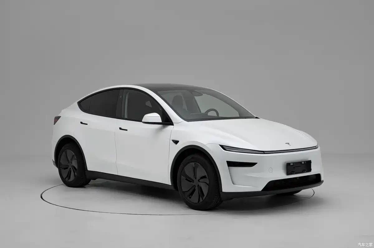 chinese-spec-tesla-model-y-front-quarter.jpg