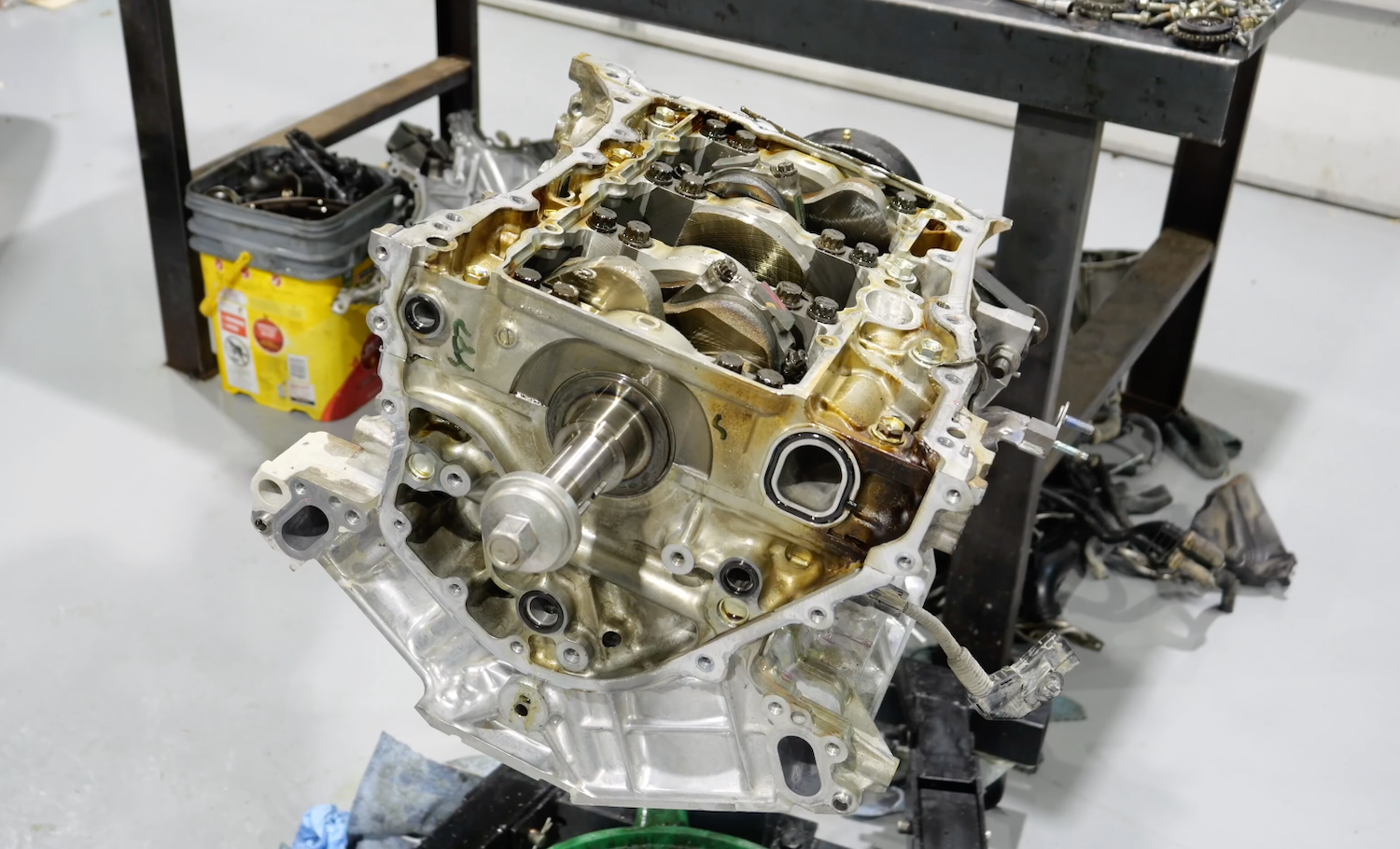 toyota-v35a-fts-v6-engine-teardown---01.png