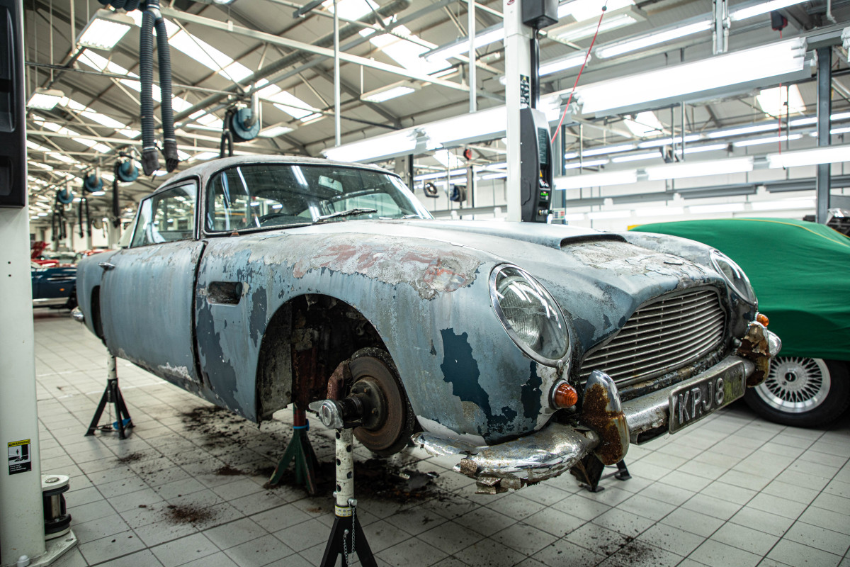 mr-and-mrs-williams8217-1965-db5-vantage-pre-restoration-in-2022-2.jpg
