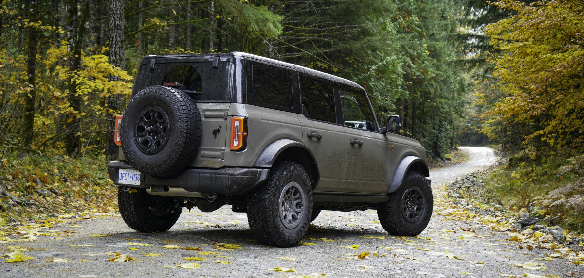 2025-ford-bronco-badlands.jpg