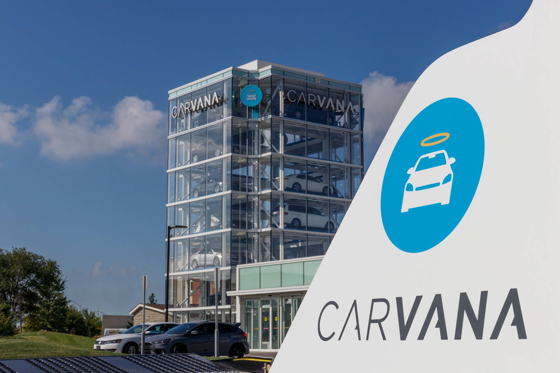carvana-used-car-vending-machine-carvana-is-an-online-only-preowned-and-used-car-dealership-vi.jpg