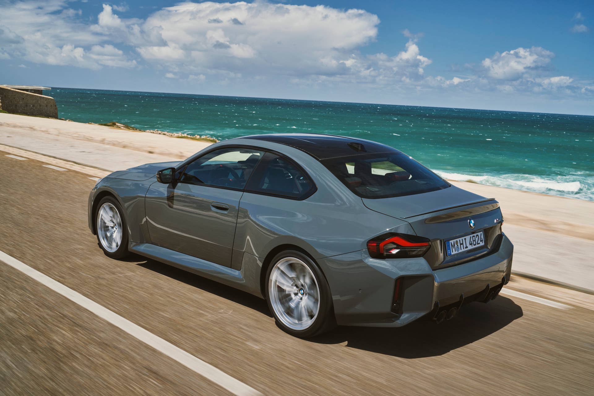 2025-bmw-m2-j.jpg