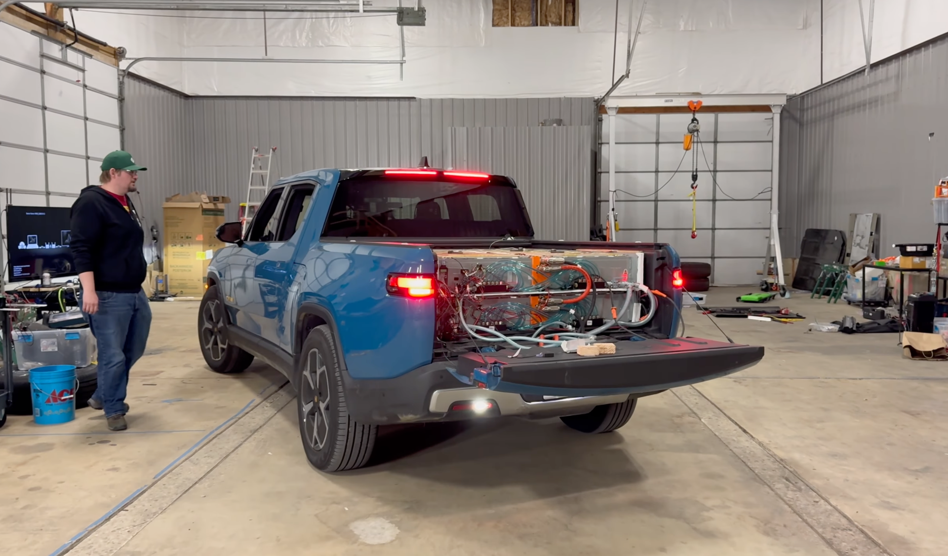 aging-wheels-rivian-r1t-cannonball-run-battery-setup.png