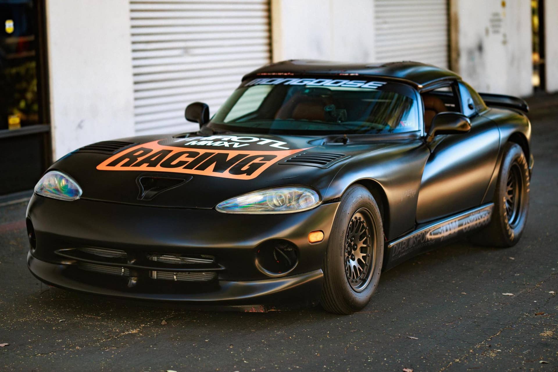hellcat-redeye-v8-swapped-2001-dodge-viper-rt10-drag-car.jpg