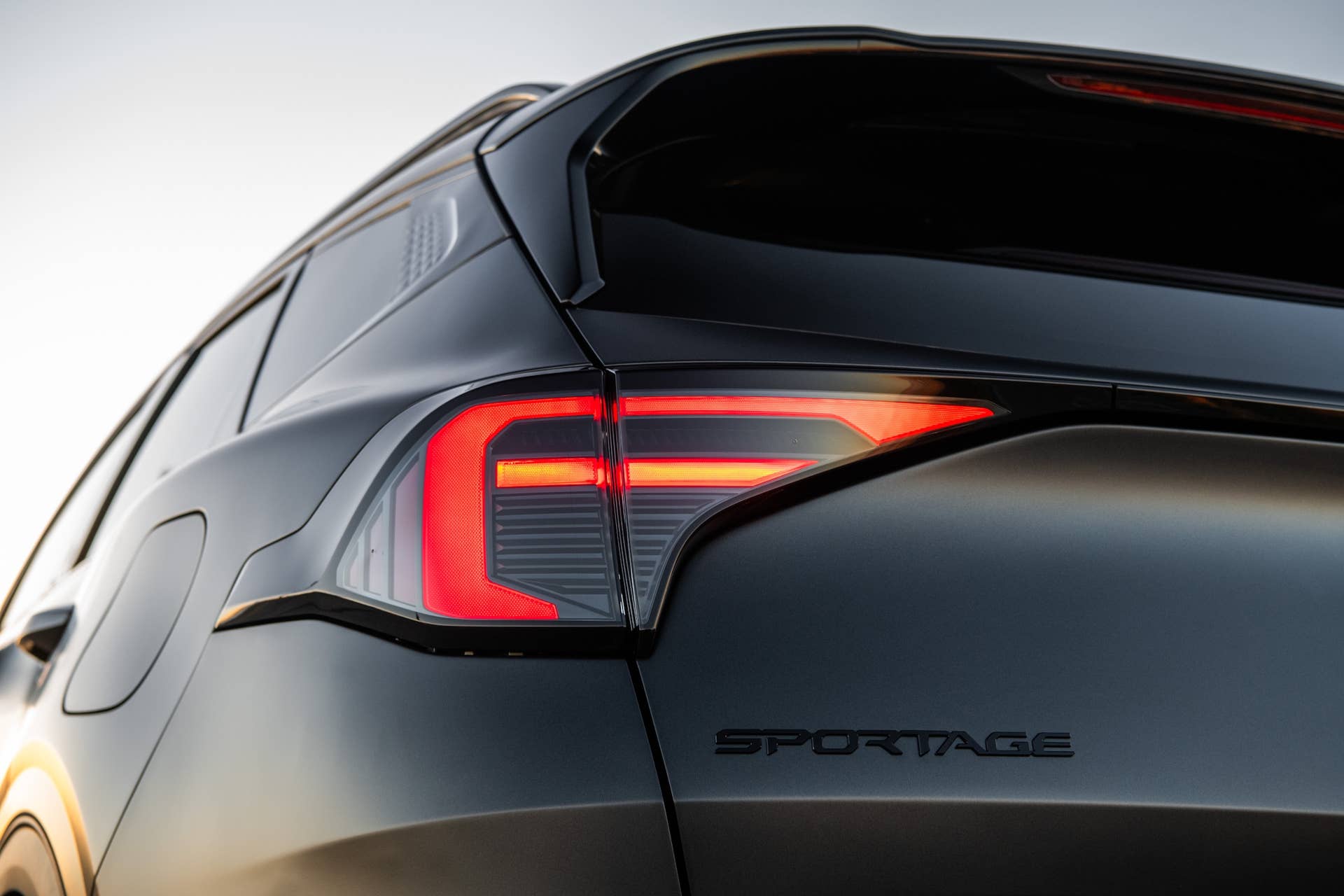 2026-sportage-phev.jpg