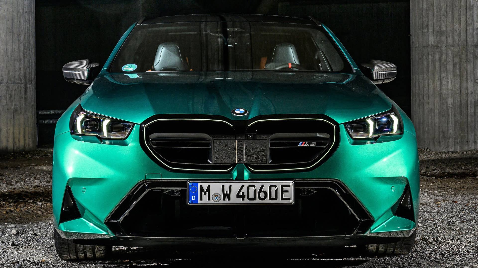 2025-bmw-m5-touring.jpg