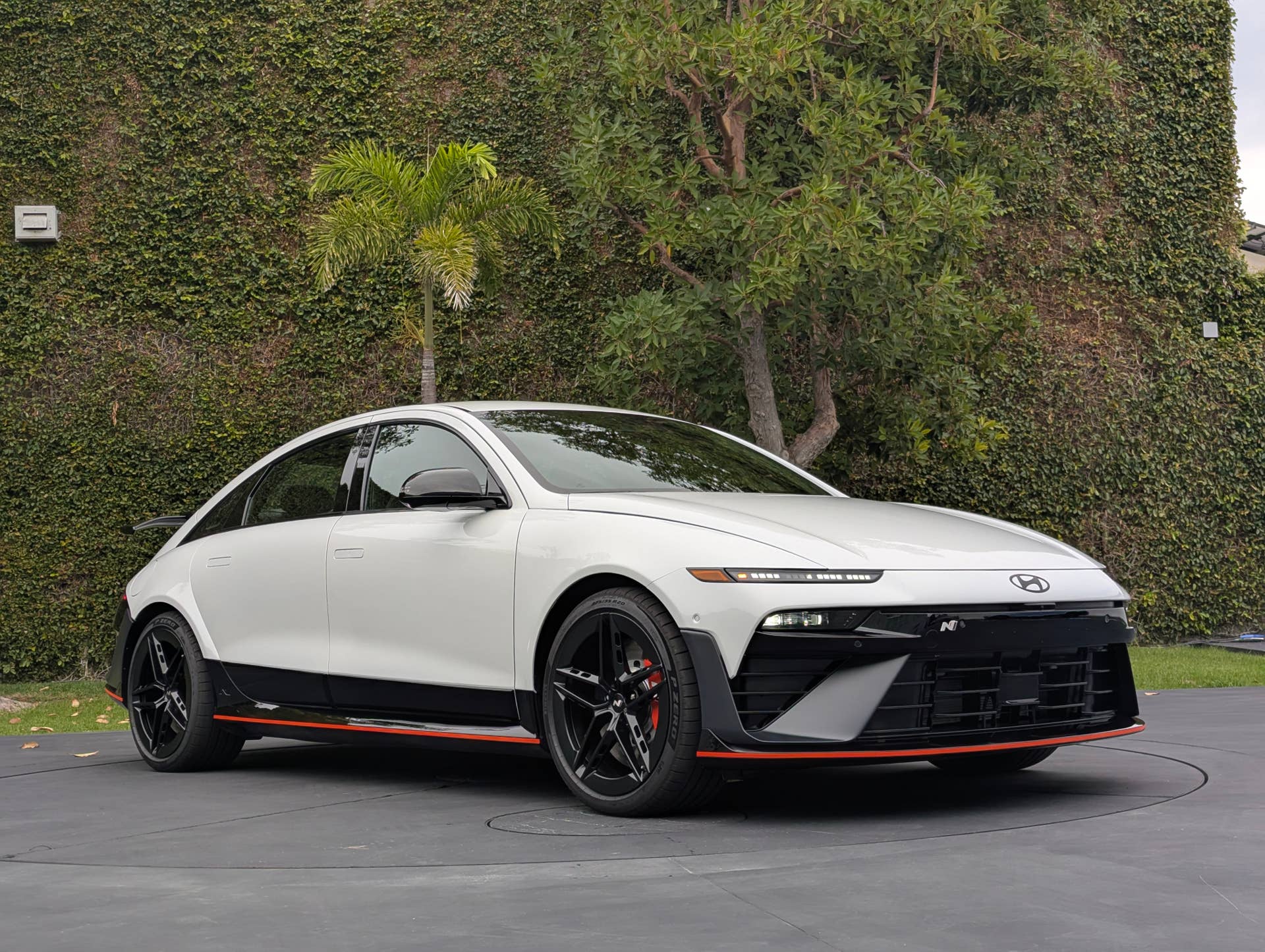 2026-hyundai-ioniq-6-n.jpg