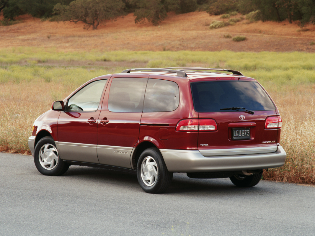 2001-toyota-sienna-2.png