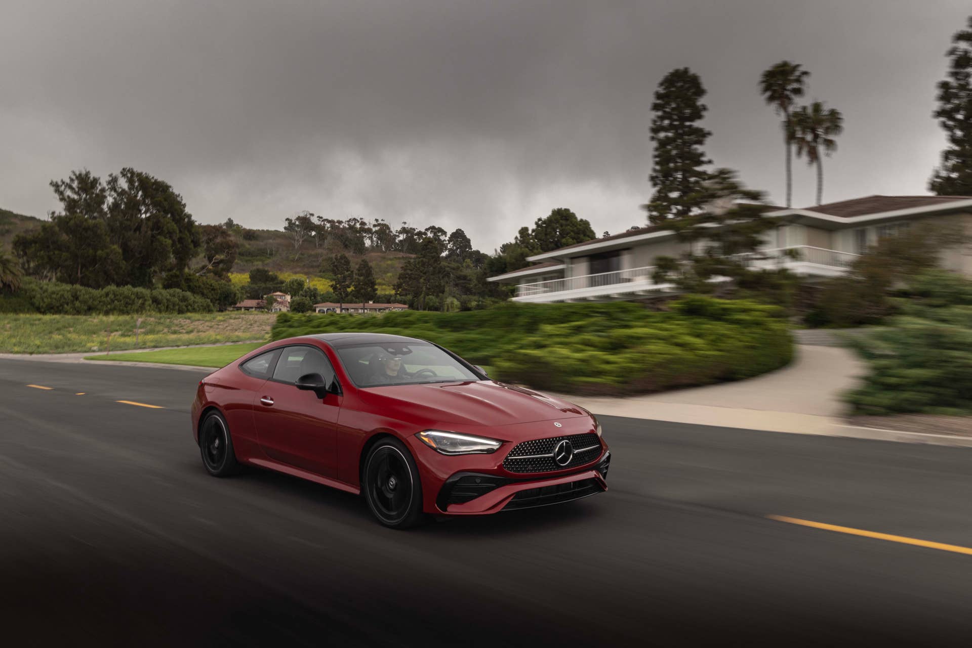 2025_mercedesbenz_cle450_24-source.jpg
