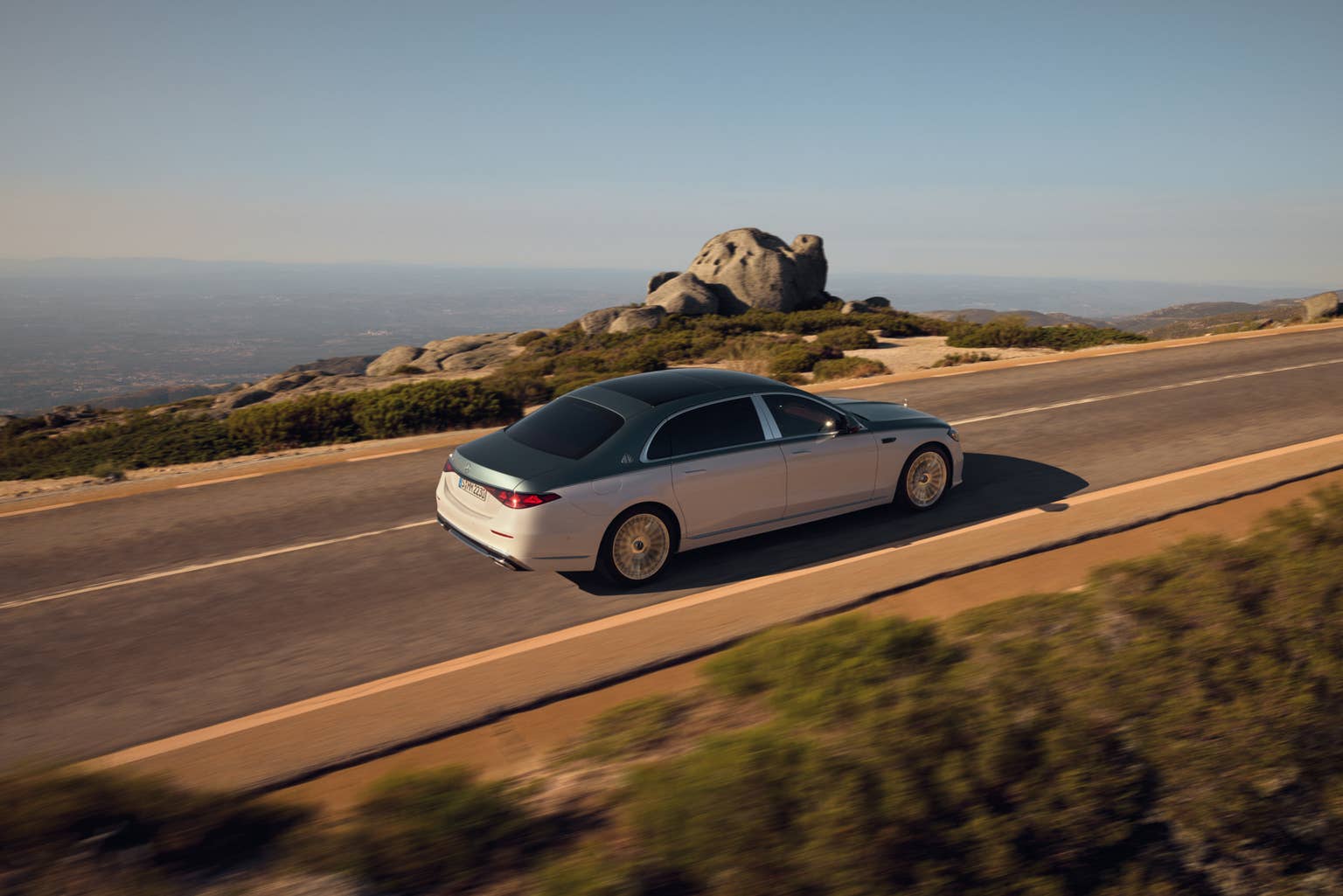 How American Buyers Kept the Mercedes V8 Alive