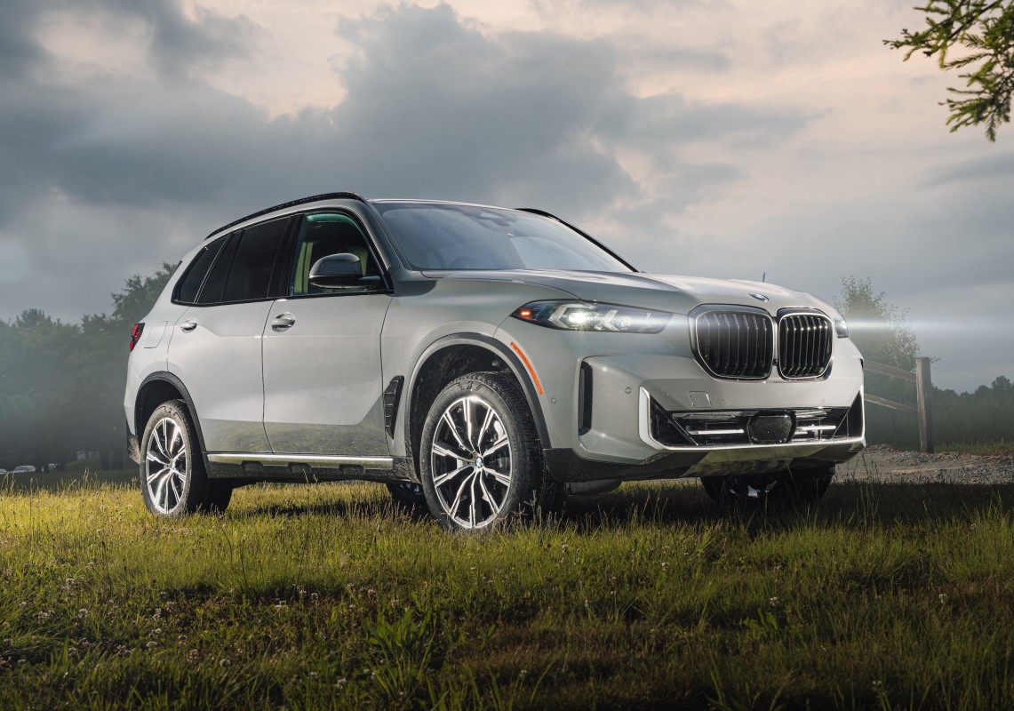 BMW Drops Incredible X5 Lease Offers for July