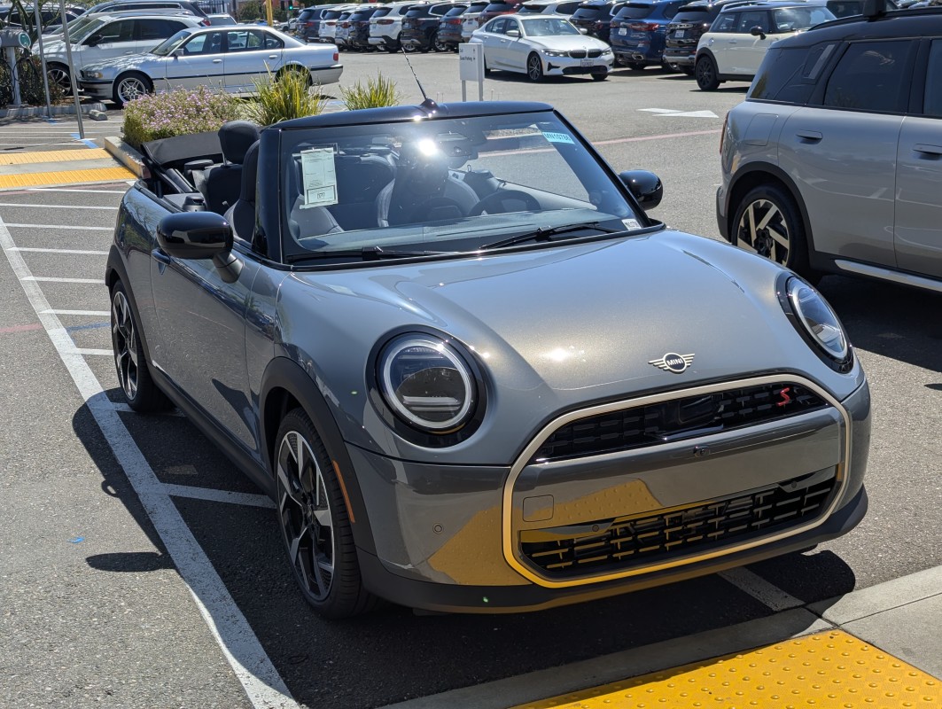 MINI Wants To Make It Easier To Buy A New Car With "EasyOwn"
