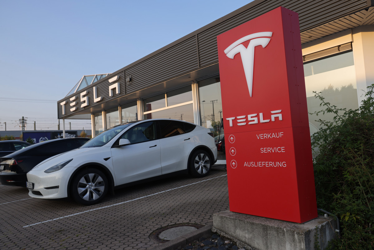 Tesla Won’t Like Latest Europe Sales Numbers as Consumers Make Key Shift