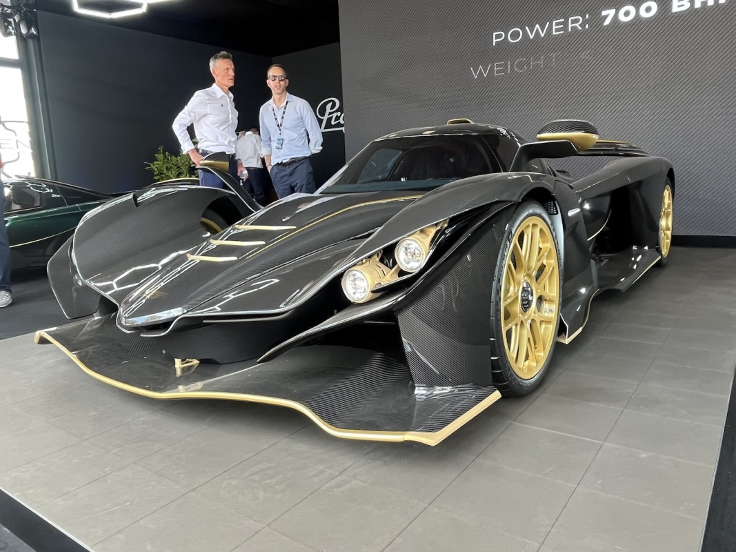Rare Praga Bohema Appears in Naked Carbon, Set for American Shores