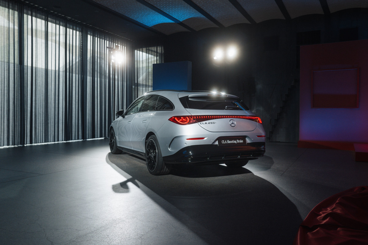 New Mercedes CLA Shooting Brake Arrives With Starry Roof And Impressive Range