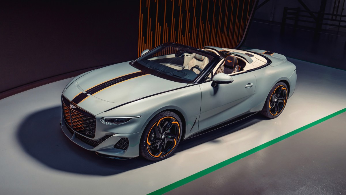 First Bentley Batur Convertible Customer Car Debuts
