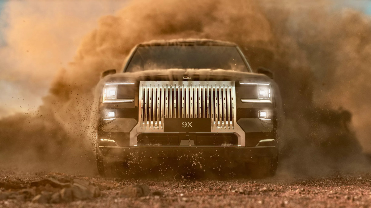 Zeekr 9X Packs 1,381 HP and the Largest Battery Ever in a PHEV