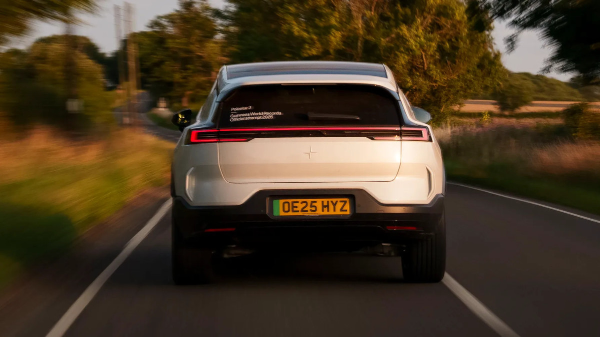 Polestar 3 Sets Guinness World Record with 581 Miles on One Charge
