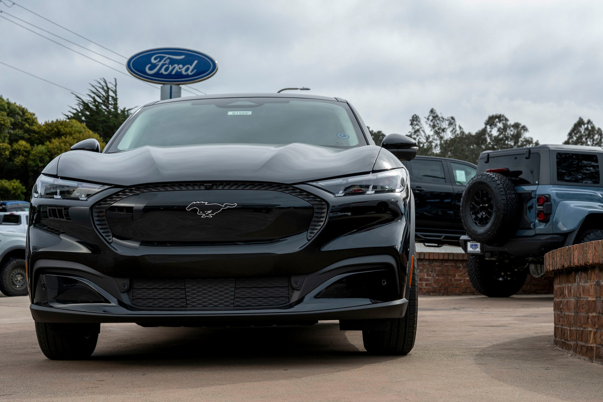 Ford Braces for 50% EV Sales Drop After Loss of $7,500 Tax Credit